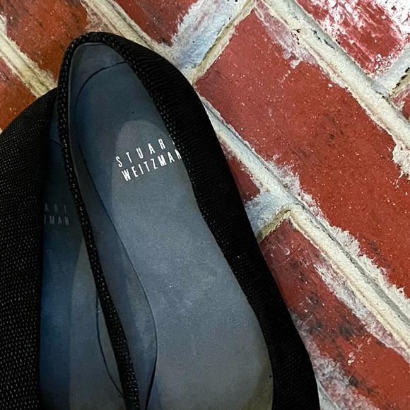EUC. Stuart Weitzman Slip on Wedge heels. Women’s size 6 1/2. Black. - Picture 6 of 8